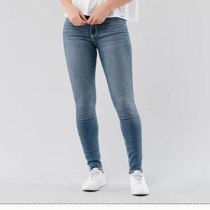 HOLLISTER High Rise Medium Wash Skinny Jeans